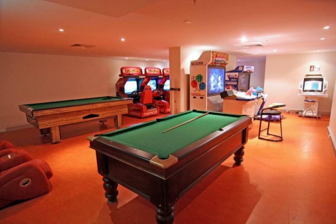 Beach - Ocean & Riverview Chevron Renaissance Central Surfers Paradise * Gold Coast