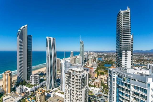 Apartment Beach - Ocean & Riverview Chevron Renaissance Central Surfers Paradise *