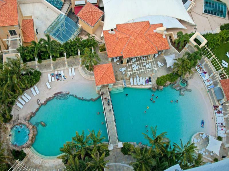 Beach - Ocean & Riverview Chevron Renaissance Central Surfers Paradise Apartment
