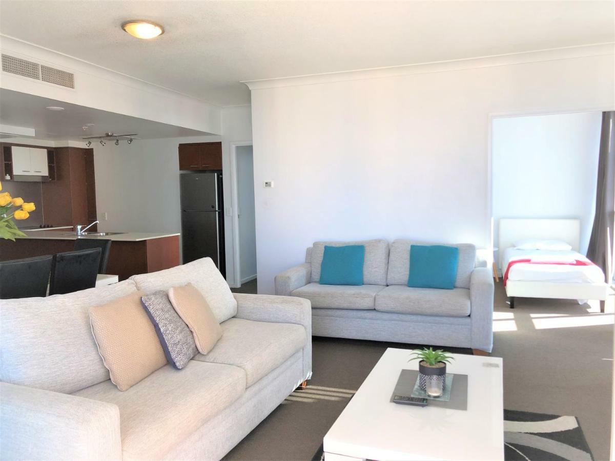 Beach - Ocean & Riverview Chevron Renaissance Central Surfers Paradise * Gold Coast